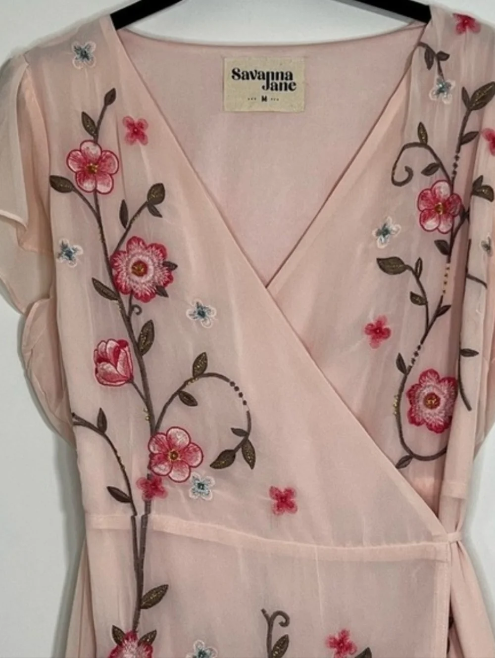 Savanna‎ Jane Pink Floral Embroidered Wrap Maxi Dress Flutter Sleeve Medium - Picture 4 of 5